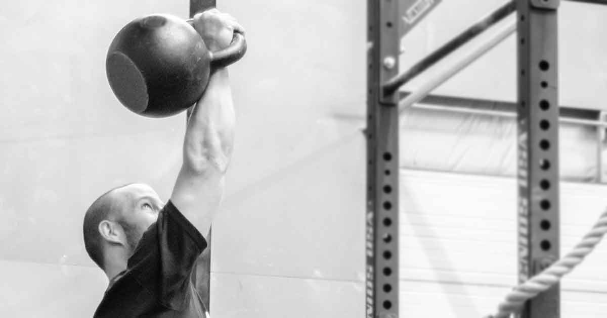Diventa Più Forte con un Solo Kettlebell Di John Spezzano